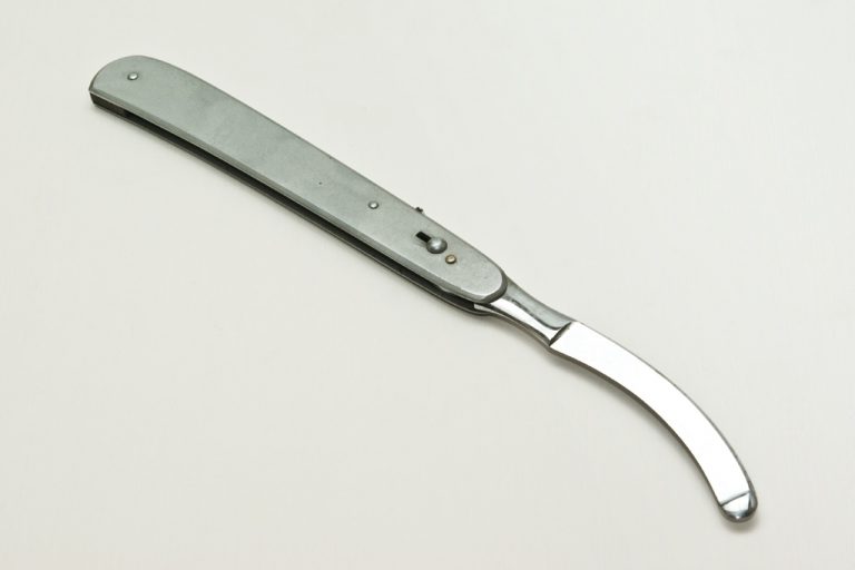 Tenotom-dezmotom dugmasti sklopivi kirurški nož za presijecanje tetiva i ligamenata